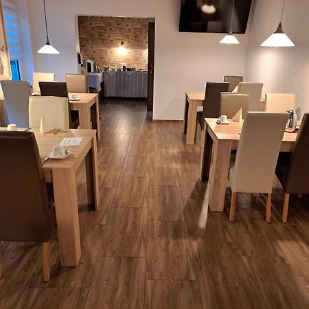Hotel Angerland Garni Ratingen Esterno foto