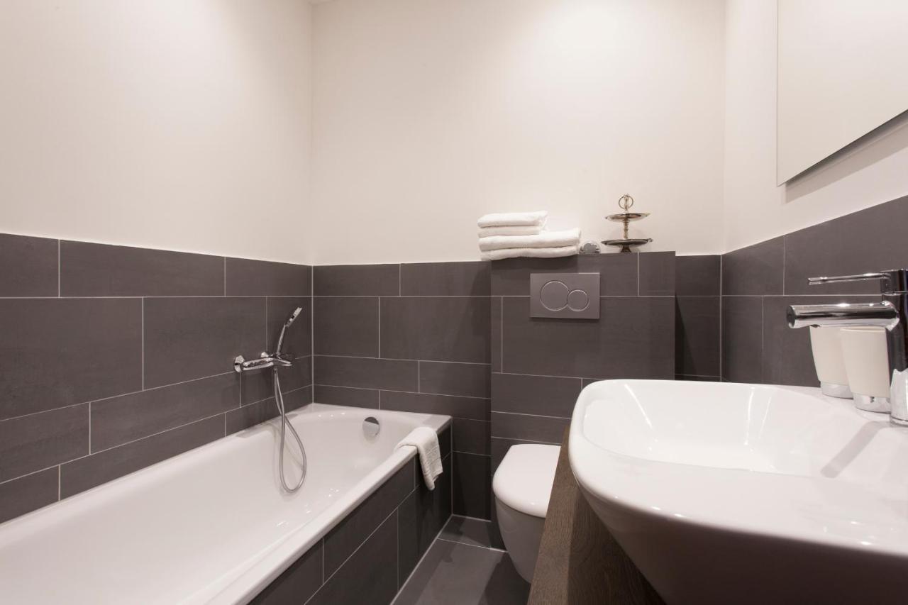 Hotel Angerland Garni Ratingen Esterno foto