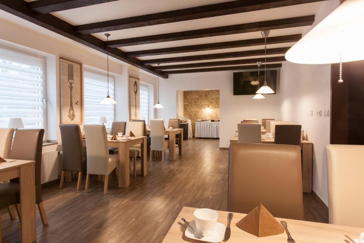 Hotel Angerland Garni Ratingen Esterno foto