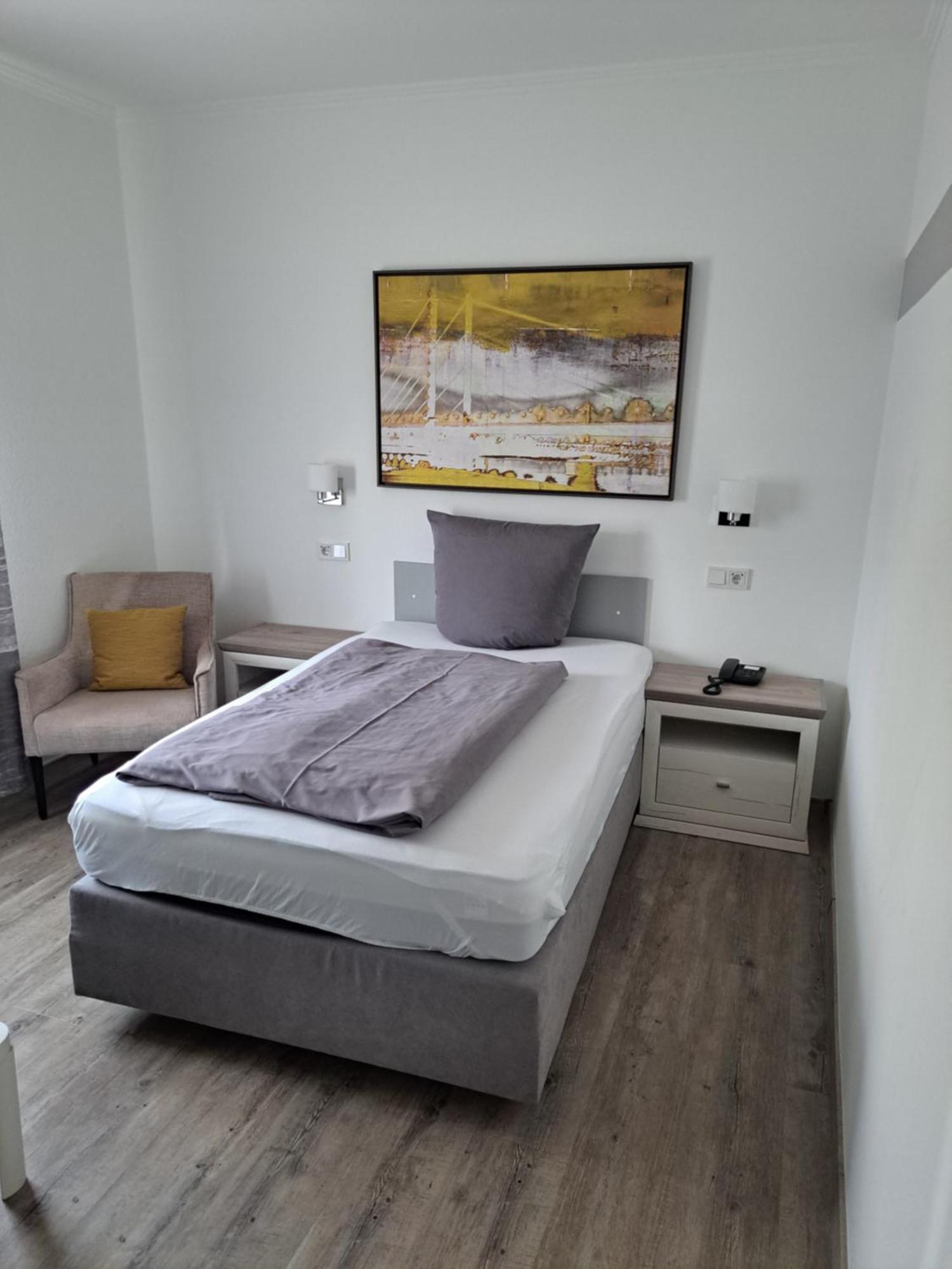 Hotel Angerland Garni Ratingen Esterno foto